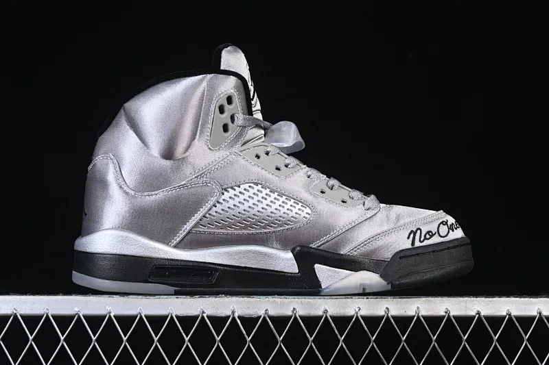 All categories Air Jordan Jordan series basketball shoes Air Jordan 5 P version Air Jordan 5 Retro "Wings" AJ5 Joe 5 silver silk IO2038-001